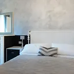 Oda ve Kahvaltı Il Gioiello 4*